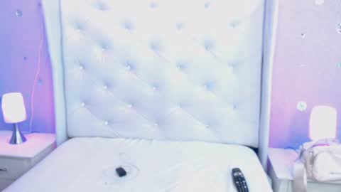 Snapshot of zoe_kravitx chatting on December 2024 01:58:01 AM CAMILA online show from December 2024 01:58:01 AM