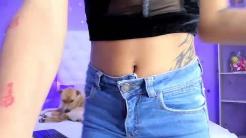 Snapshot of zoe_kravitx chatting on February 2025 04:24:02 AM CAMILA online show from February 2025 04:24:02 AM