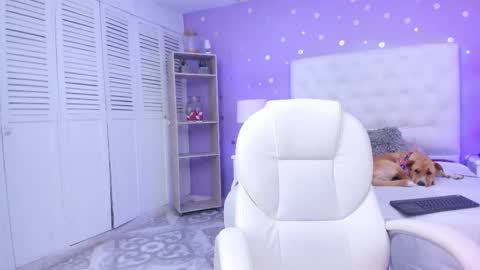 Snapshot of zoe_kravitx chatting on March 2025 02:51:01 PM CAMILA online show from March 2025 02:51:01 PM