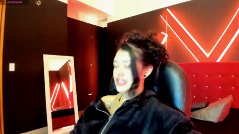 zoe  online show from May 2026 03:57:01 AM