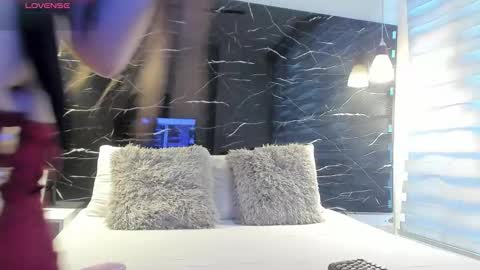 Snapshot of zoe_le chatting on February 2026 11:46:02 AM Zoe online show from February 2026 11:46:02 AM