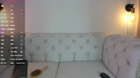 Snapshot of zoe_lovex chatting on November 2025 07:32:02 PM Zoe online show from November 2025 07:32:02 PM