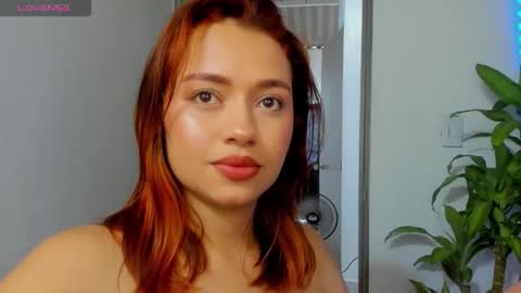 zoe_maddison19 online show from December 2025 09:11:01 PM