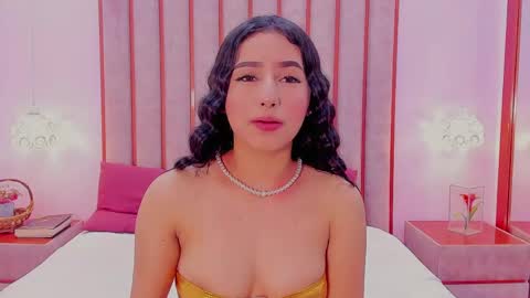 Zoe Monrow online show from May 2026 06:07:02 PM