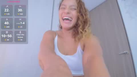 zoe online show from November 2025 08:19:01 PM