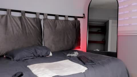 Zoe Olsen online show from January 2025 03:11:01 PM