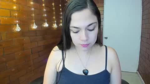 Zoe  online show from November 2025 04:27:01 PM