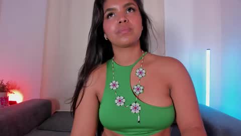 Snapshot of zoe_roux210949 chatting on March 2025 04:16:02 AM Zoe online show from March 2025 04:16:02 AM