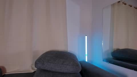 Snapshot of zoe_roux210949 chatting on March 2025 10:52:02 PM Zoe online show from March 2025 10:52:02 PM