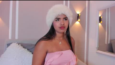 Snapshot of zoe_roux210949 chatting on September 2025 05:23:01 AM Zoe online show from September 2025 05:23:01 AM