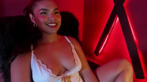 Snapshot of zoe_roux210949 chatting on October 2025 03:04:01 AM Zoe online show from October 2025 03:04:01 AM