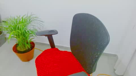 ZOE online show from December 2025 09:37:01 AM