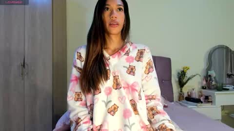 Snapshot of zoe_storm2 chatting on March 2026 12:38:01 AM Zoe online show from March 2026 12:38:01 AM