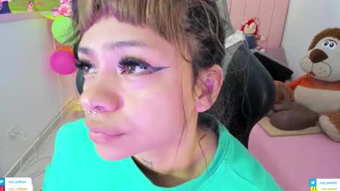 zoe_sullivan_ online show from November 2025 09:30:02 AM