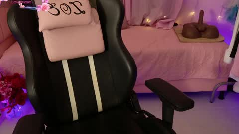 Snapshot of zoe_sullivan_ chatting on April 2026 09:12:01 AM zoe_sullivan_ online show from April 2026 09:12:01 AM