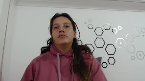 Carolina online show from December 2025 10:15:01 PM