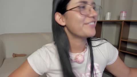 Snapshot of zoe_wattson chatting on March 2026 05:44:01 AM Zoe online show from March 2026 05:44:01 AM