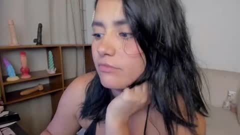 Snapshot of zoe_wattson chatting on April 2026 02:06:01 AM Zoe online show from April 2026 02:06:01 AM