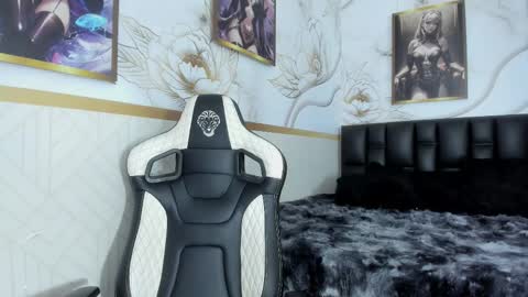 Zoe  online show from January 2026 11:37:02 AM