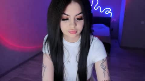 Snapshot of zoedrift chatting on October 2025 02:19:01 PM zoedrift online show from October 2025 02:19:01 PM