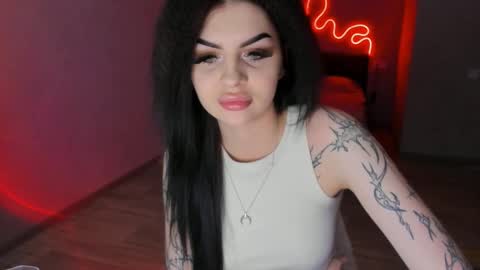 Snapshot of zoedrift chatting on October 2025 01:59:02 PM zoedrift online show from October 2025 01:59:02 PM