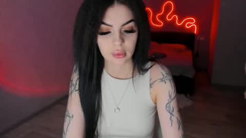 Snapshot of zoedrift chatting on November 2025 01:46:01 PM zoedrift online show from November 2025 01:46:01 PM