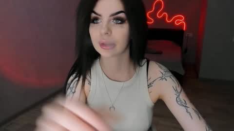 Snapshot of zoedrift chatting on November 2025 12:27:01 PM zoedrift online show from November 2025 12:27:01 PM