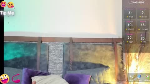 Zoe online show from February 2025 01:27:01 PM