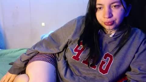 Snapshot of zoee_jhonnyy chatting on May 2026 08:43:01 AM zoee jhonnyy online show from May 2026 08:43:01 AM
