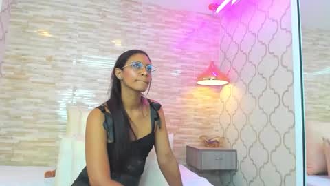 Snapshot of zoeesmitth chatting on September 2025 11:48:01 AM ZoeeSmitth online show from September 2025 11:48:01 AM