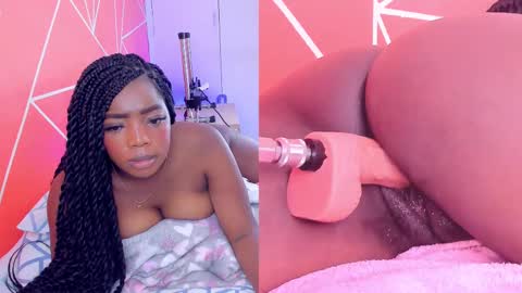 Snapshot of zoeethompson_cm chatting on February 2025 09:57:01 PM online show from February 2025 09:57:01 PM