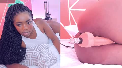 Snapshot of zoeethompson_cm chatting on March 2025 02:21:02 PM online show from March 2025 02:21:02 PM