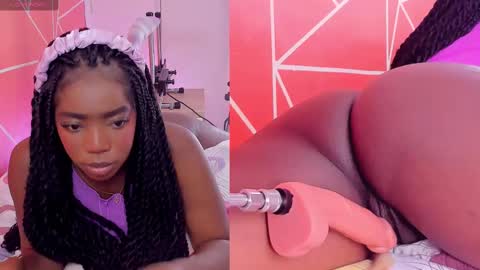 Snapshot of zoeethompson_cm chatting on March 2025 11:12:02 AM online show from March 2025 11:12:02 AM