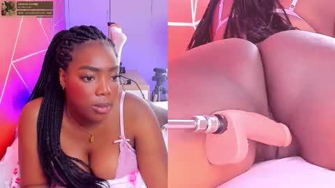 Snapshot of zoeethompson_cm chatting on November 2025 11:03:01 AM online show from November 2025 11:03:01 AM