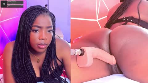 Snapshot of zoeethompson_cm chatting on November 2025 11:03:02 AM online show from November 2025 11:03:02 AM