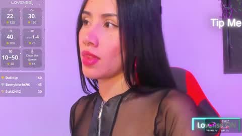 Snapshot of zoegp chatting on July 2026 05:10:02 AM Laura online show from July 2026 05:10:02 AM