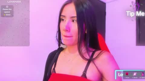 Snapshot of zoegp chatting on July 2026 06:05:01 AM Laura online show from July 2026 06:05:01 AM