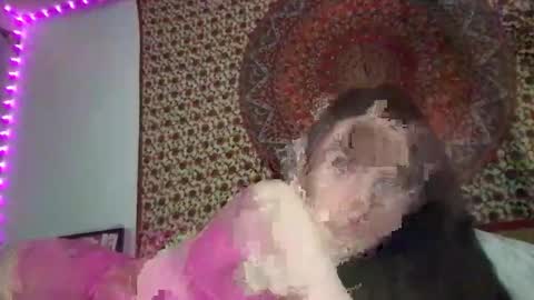 zoepleasing online show from February 2025 10:26:01 AM