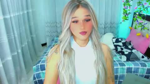 Snapshot of zoeschmmit chatting on May 2026 12:38:01 AM zoeschmmit online show from May 2026 12:38:01 AM