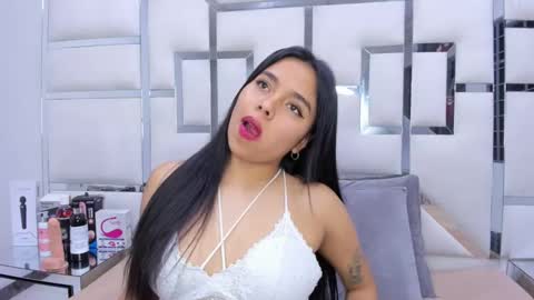 ZoeSwam online show from February 2025 07:05:01 PM