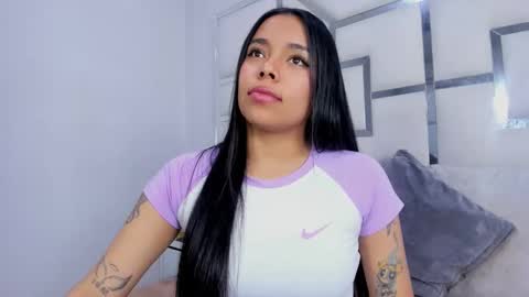 ZoeSwam online show from October 2025 01:53:02 PM