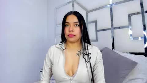 ZoeSwam online show from October 2025 11:40:01 AM