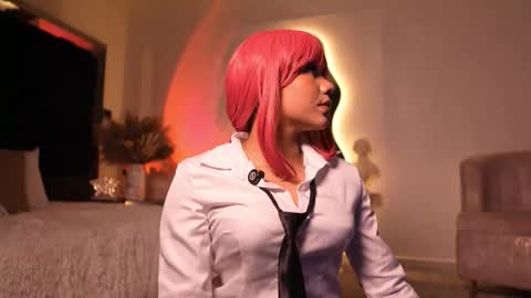 zoevidal_ online show from November 2025 12:15:02 PM