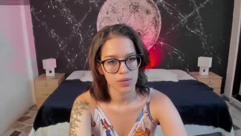 Zoe online show from September 2025 12:27:02 PM