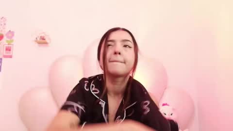 zoewillian online show from May 2026 12:08:01 AM