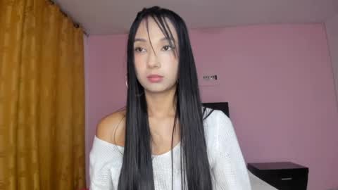 Snapshot of zoey_babyqueen19 chatting on April 2026 04:35:01 AM Zoey online show from April 2026 04:35:01 AM