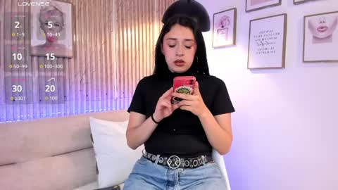 Snapshot of zoey_monroe_ chatting on April 2026 11:59:01 AM Zoey online show from April 2026 11:59:01 AM