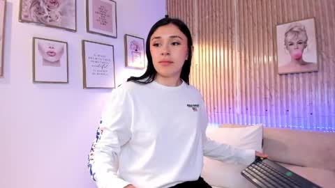 Snapshot of zoey_monroe_ chatting on April 2026 12:09:02 PM Zoey online show from April 2026 12:09:02 PM