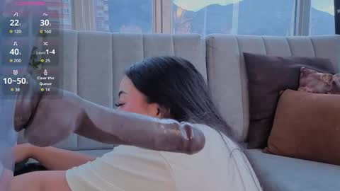 zoey thommpson online show from October 2025 03:24:01 PM