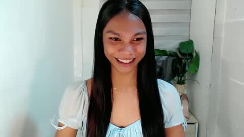 Snapshot of zoeygorgeous19 chatting on January 2025 07:51:02 AM zoey online show from January 2025 07:51:02 AM